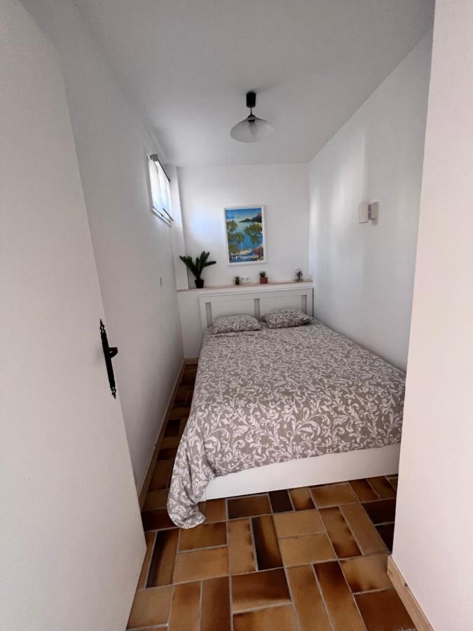 Sympathique studio en Rez de jardin dans résidence Hyères Exterior foto